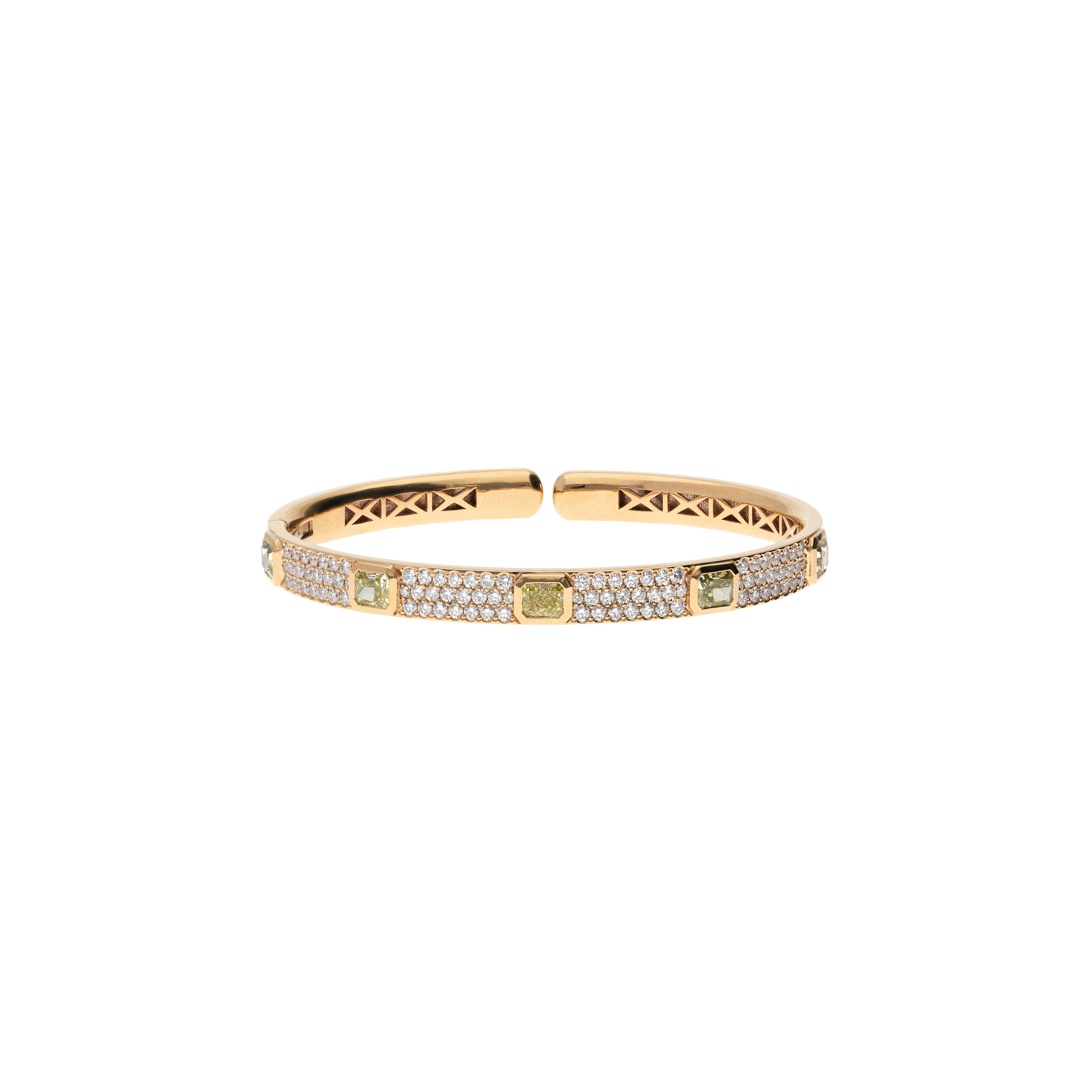 BRACCIALE RIGIDO IN ORO ROSA CON PAVÉ DI DIAMANTI BIANCHI E DIAMANTI FANCY - 000-4498NS-DF