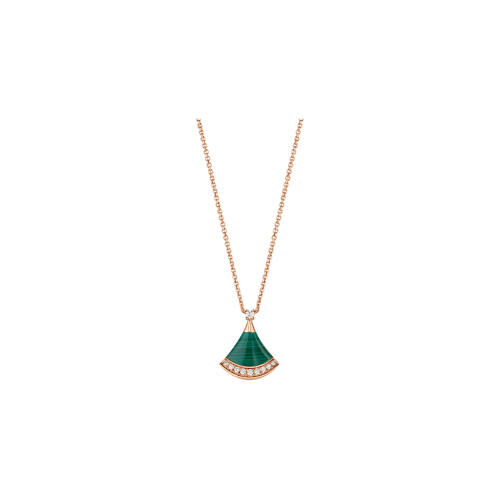 Accedi alla scheda di Bulgari COLLANA DIVAS' DREAM MIN ORO ROSA CON ELEMENTO IN MALACHITE E PAV&Eacute; DI DIAMANTI - CL860210