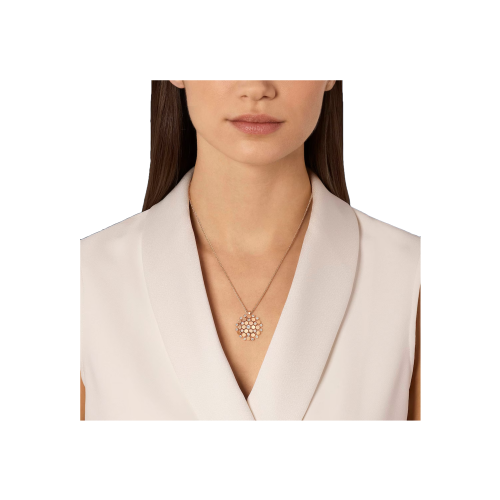Accedi alla scheda di Chaumet CHAUMET - PENDENTE BEE DE CHAUMET IN ORO ROSA CON PAV&Eacute; DI DIAMANTI - 085404