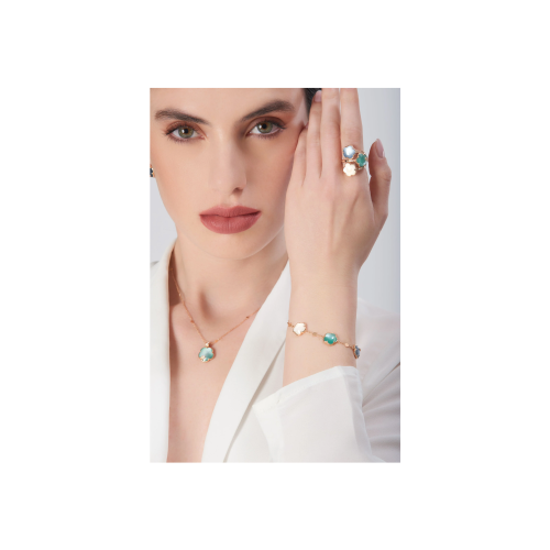 Accedi al prodotto correlato Pasquale Bruni BRACCIALE PETIT JOLI LUNAIRE IN ORO ROSA CON GEMMA PEARL OF THE MOON, GEMMA LUNAR GARDEN, GEMMA LUNAR NIGHT BLUE E DIAMANTI - 16682R