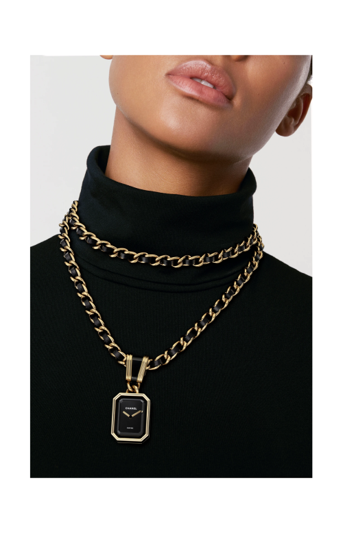 Accedi alla scheda di Chanel PREMI&Egrave;RE CATENA ICONICA - H10331