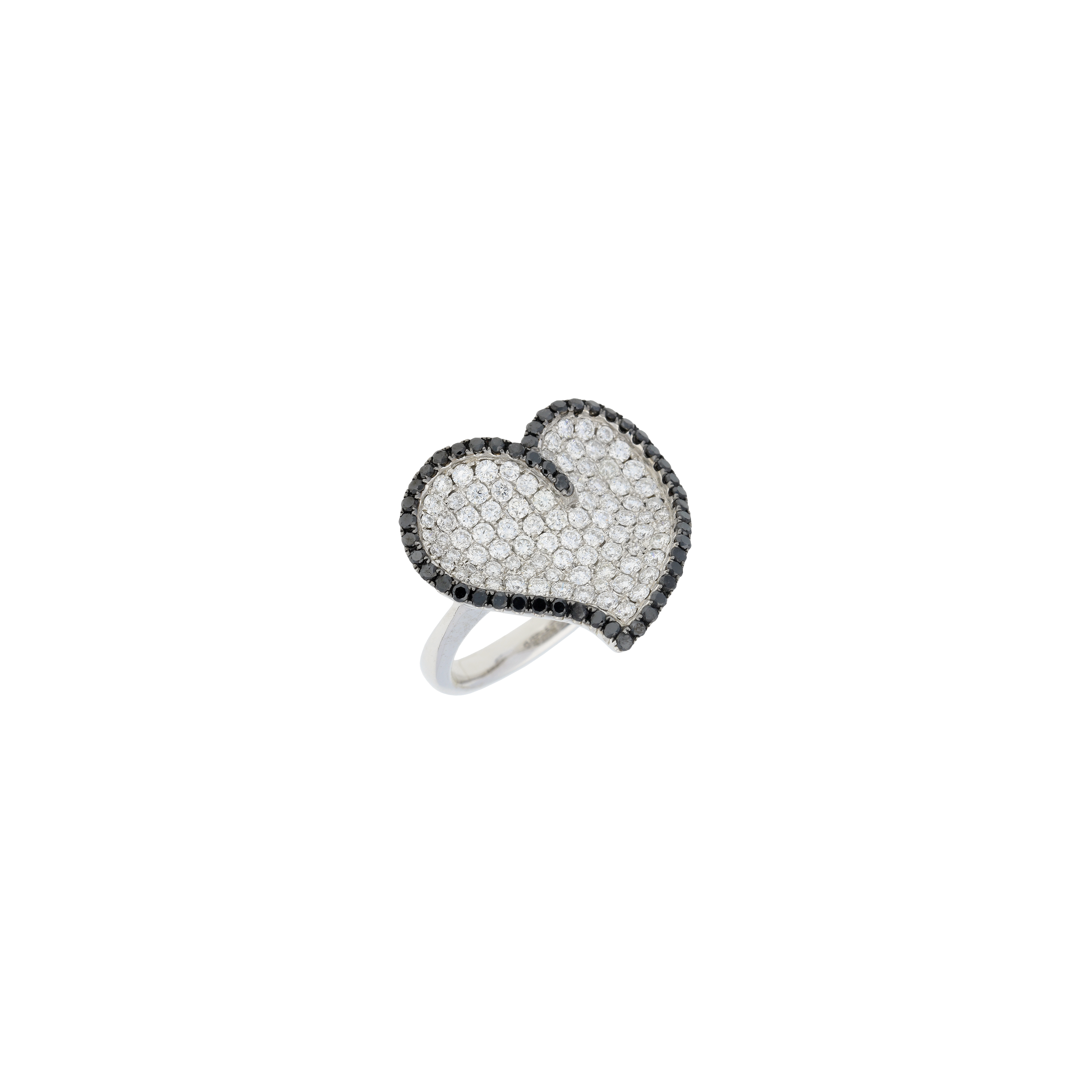 ANELLO CUORE IN ORO BIANCO CON DIAMANTI BIANCHI E DIAMANTI NERI - UR0201DDKW