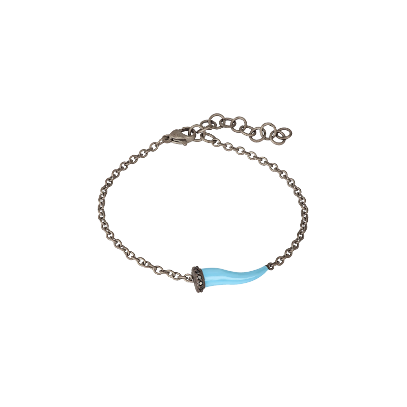 Mano | J . | BRACCIALE CHARMS UOMO LUCKY HORN CON CORNETTO SMALTATO AZZURRO IN TITANIO, 5 BLACK E CATENA - CHBRT5BBRKSM_AZZURRO (1)