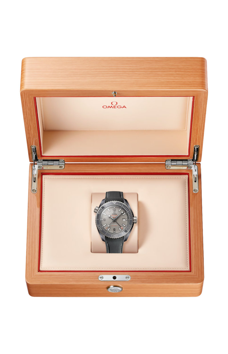 Omega | SEAMASTER PLANET OCEAN 600M 45,5 MM, CERAMICA GRIGIA SU CAUCCI&Ugrave; - 215.92.46.22.99.002 (3)