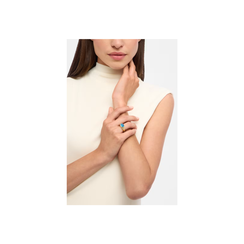 Bulgari | ANELLO BVLGARI CABOCHON IN ORO GIALLO CON TOPAZIO AZZURRO E SEMI-PAV&Eacute; DI DIAMANTI - AN860445 (5)